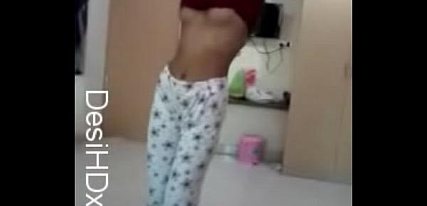  Indian sexy mallu girl naked show
